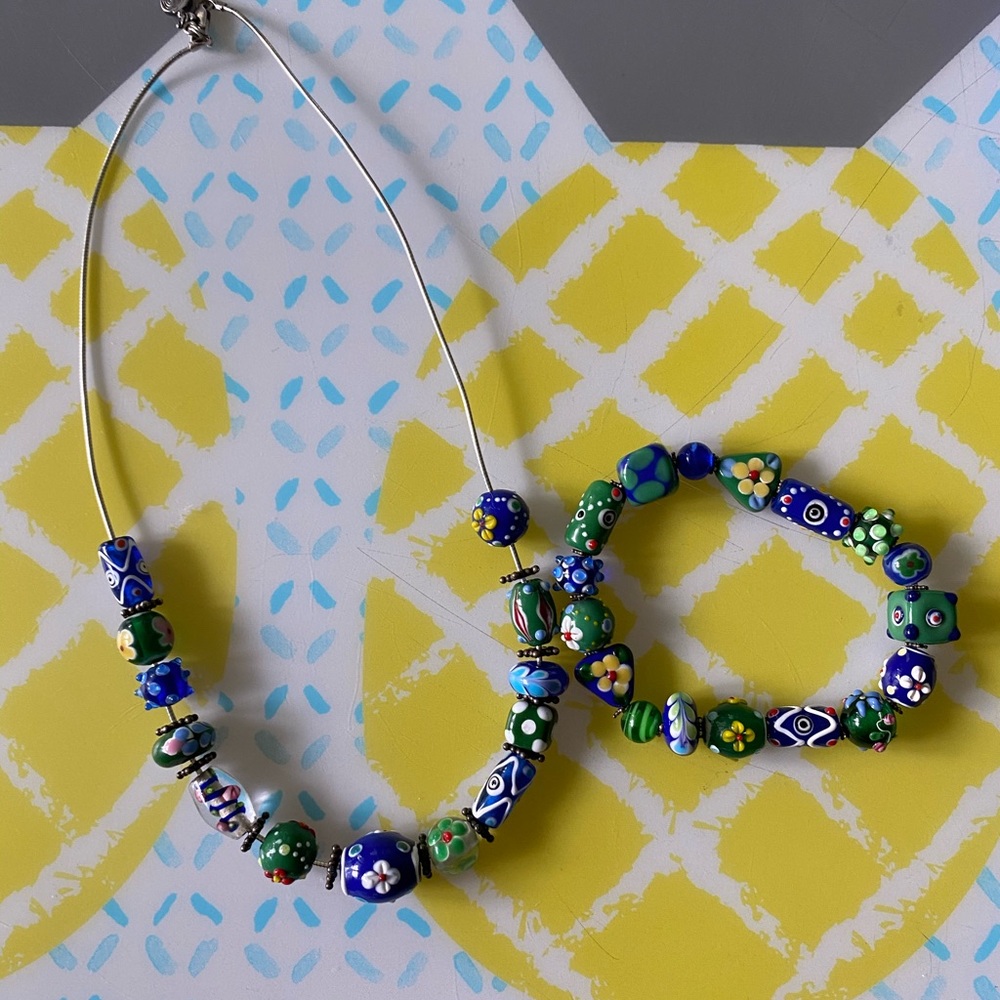 Bracelet and necklace set